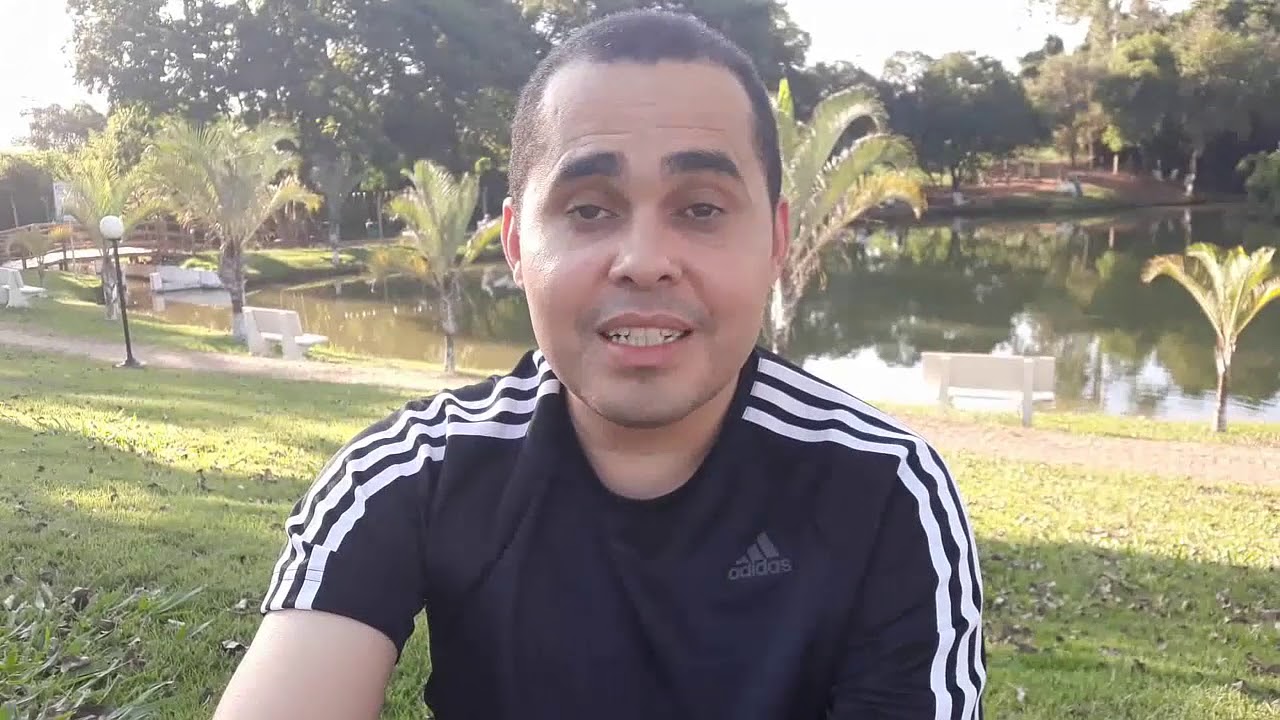 Não tente agradar todo mundo SEJA VOCÊ MESMO! Rodrigo Vitorino
